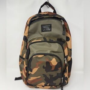 NWOT Eastsport Multi-Purpose Dynamic School Backpack, Camo